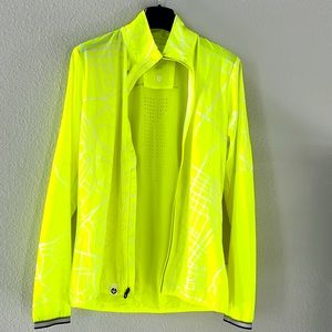 NEW Reebok Tokyo Series Yellow Light-Weight Running Reflective Jacket